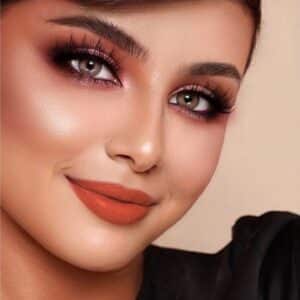 ميكب ارتست في الرياض للمناسبات 2026 | كيف تحصلين على إطلالة أنيقة تناسب مناسبتك